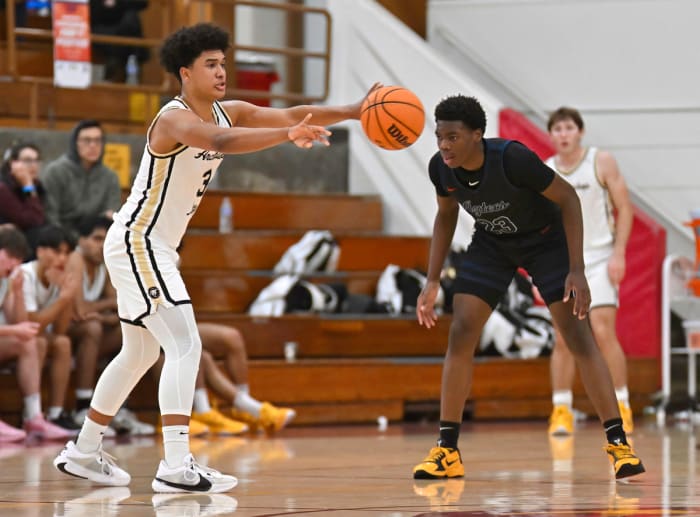 Archbishop Mitty vs Montgomery Torrey Pines Holiday Classic December 28, 2023 Photo-Justin Fine18